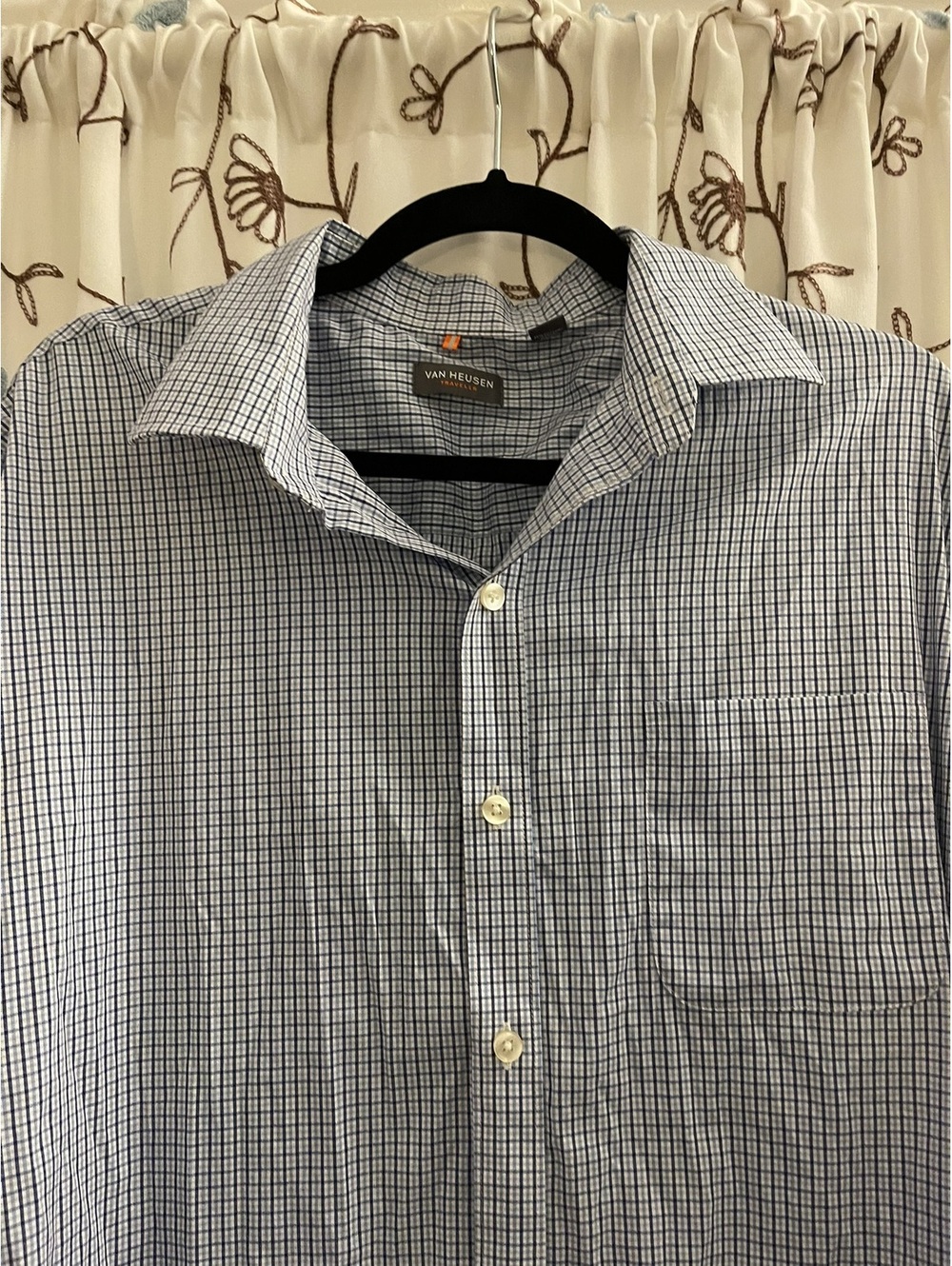 LIKE NEW | Van Heusen | M | Mens Blue Check Long Sleeve Shirt - Picture 4 of 10